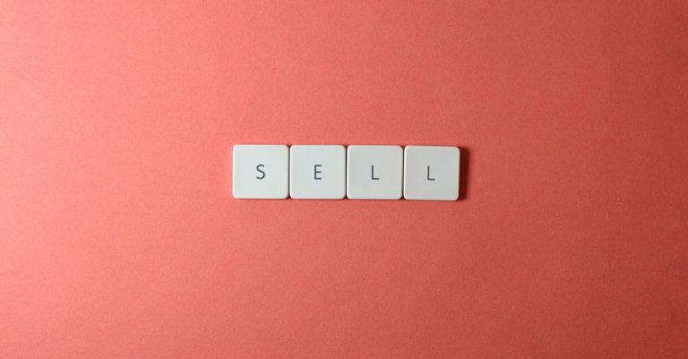 découvrez des techniques efficaces pour conclure vos ventes avec succès et augmenter votre taux de conversion.